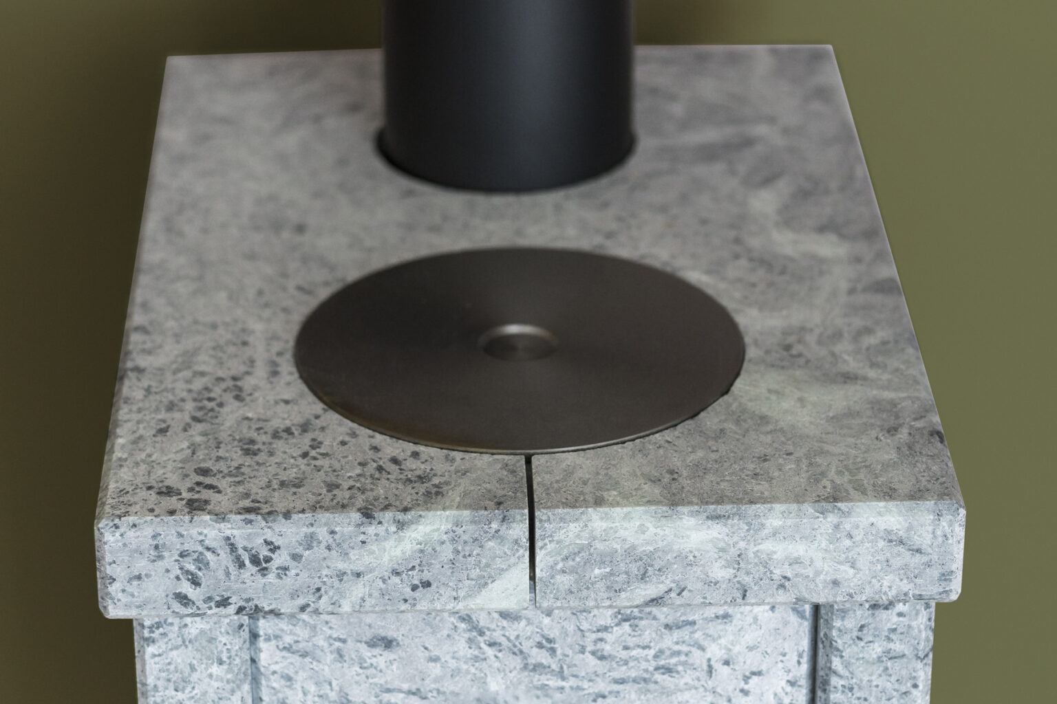 Otta-202-detaljbilde-koketopp